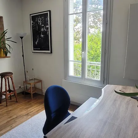 Charming Bordering Versailles 公寓 *