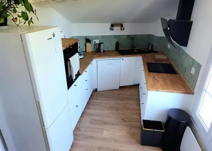 Charming Bordering Versailles Buc (Yvelines)